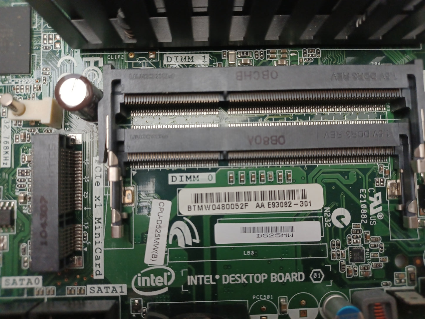 Intel D525MW DDR3 Mini-ITX Motherboard With Intel Atom 1.8 GHz CPU