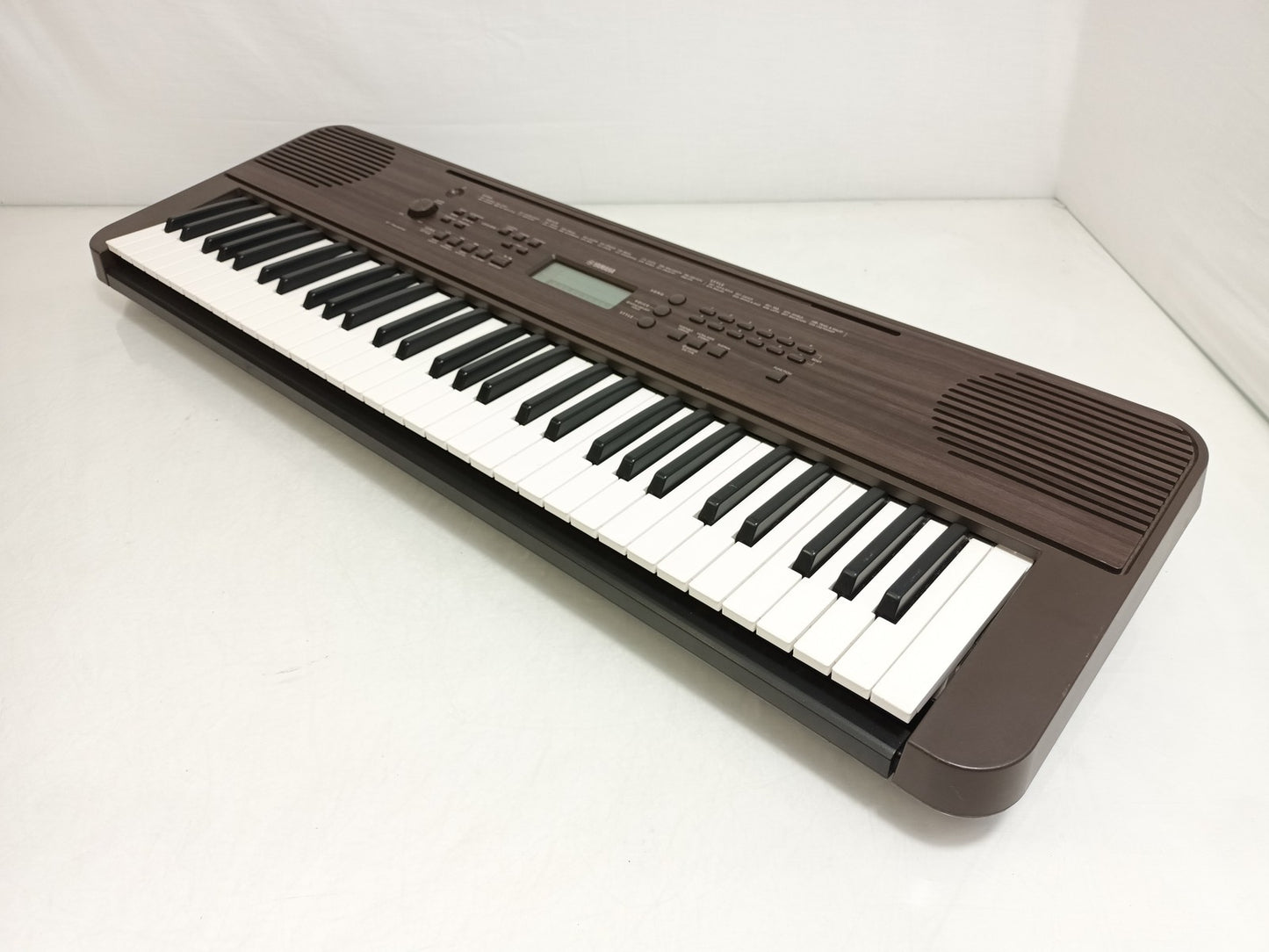 Yamaha PSR-E360DW Portable 61 Key Electric Keyboard Piano - Dark Walnut