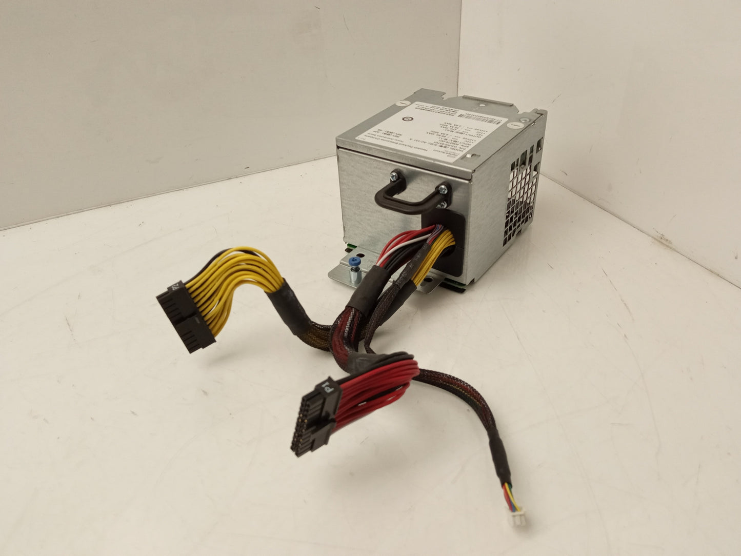 HPE StoreVirtual 3200 Power Distribution Unit G3J45-63701 808276-001