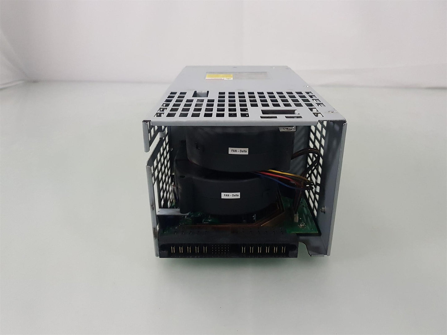 NetApp 440W Power Supply Unit RS-PSU-450-AC1N 64362-04E