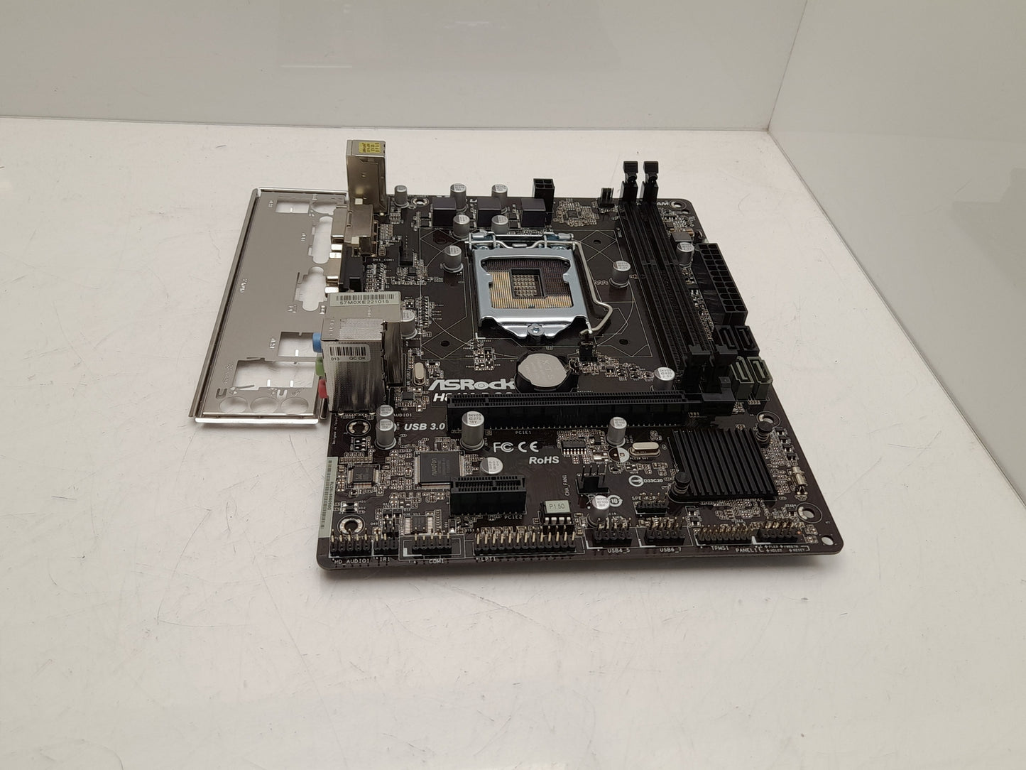 ASRock H81M-DGS Socket LGA 1155 DDR3 PCIe Motherboard With I/O Shield