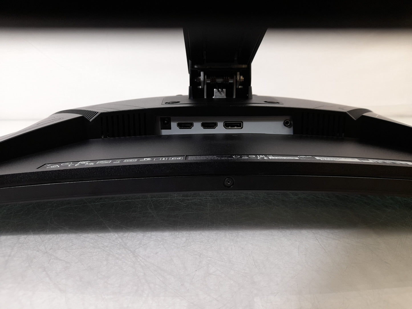 Asus TUF Gaming VG27WQ 27" Curved Monitor HDMI DisplayPort 2560x1440 With Stand