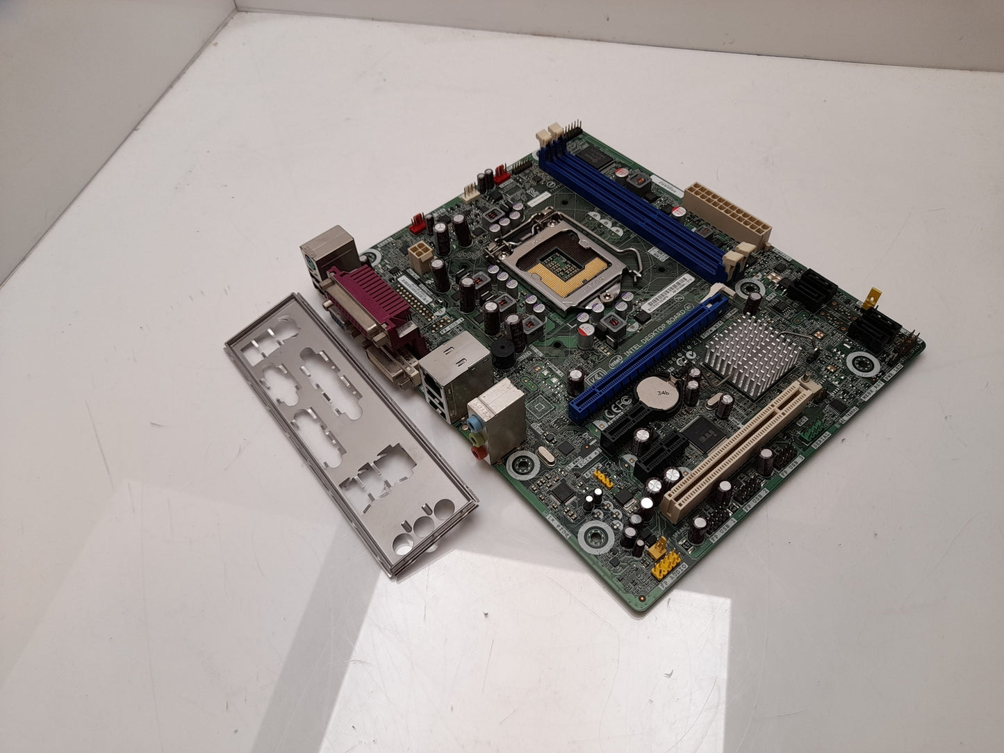 Intel DH61CR Socket LGA1155 DDR3 Micro ATX Motherboard And I/O Shield G14064-210