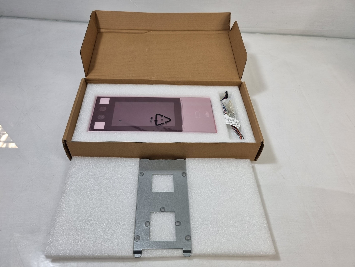 Uniview OET-213H-BTS1 UNV Face Recognition And Wrist Fever Terminal - New In Box