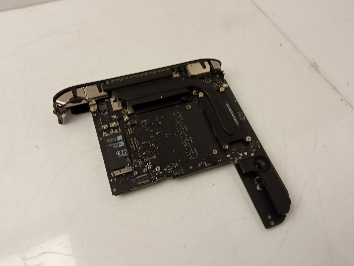 Apple Mac Mini A1347 2014 2.4 GHz Intel i5 DDR3 Logic Board 820-5509-A