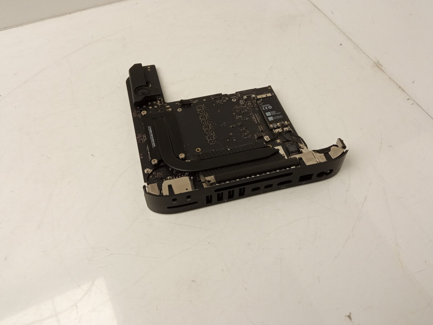 Apple Mac Mini A1347 2014 2.4 GHz Intel i5 DDR3 Logic Board 820-5509-A