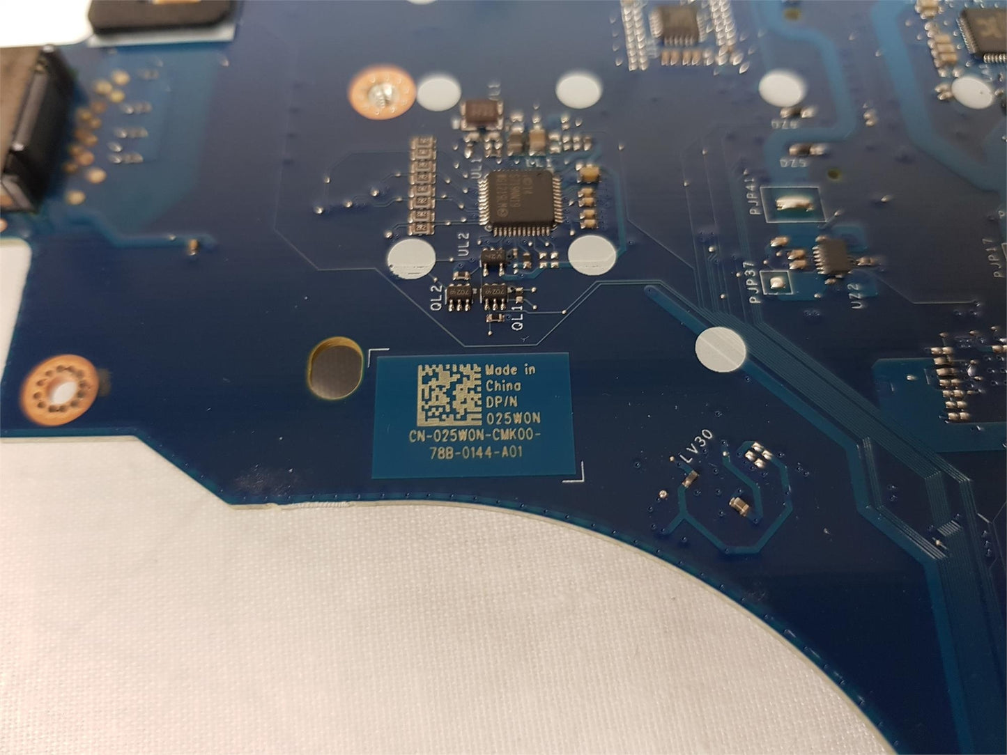 Dell Latitude 5580 Laptop Motherboard With i5-7200U 2.50 GHz CPU 025W0N 25W0N