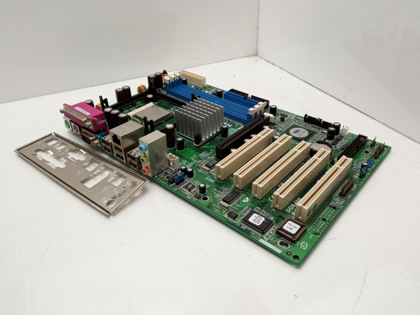 ASRock P4VT8+ Socket PGA478 DDR1 ATX AGP Motherboard With Intel P4 2.66 GHz