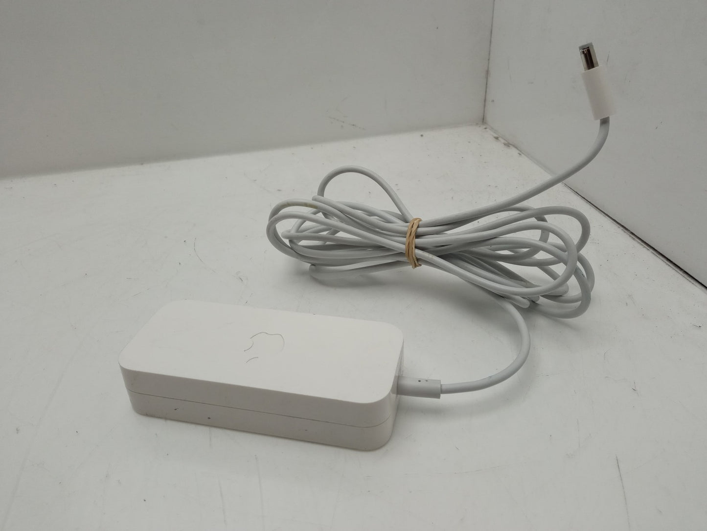 Apple Airport Express Base Station Power Supply Unit 12V 1.8A 240V A1202