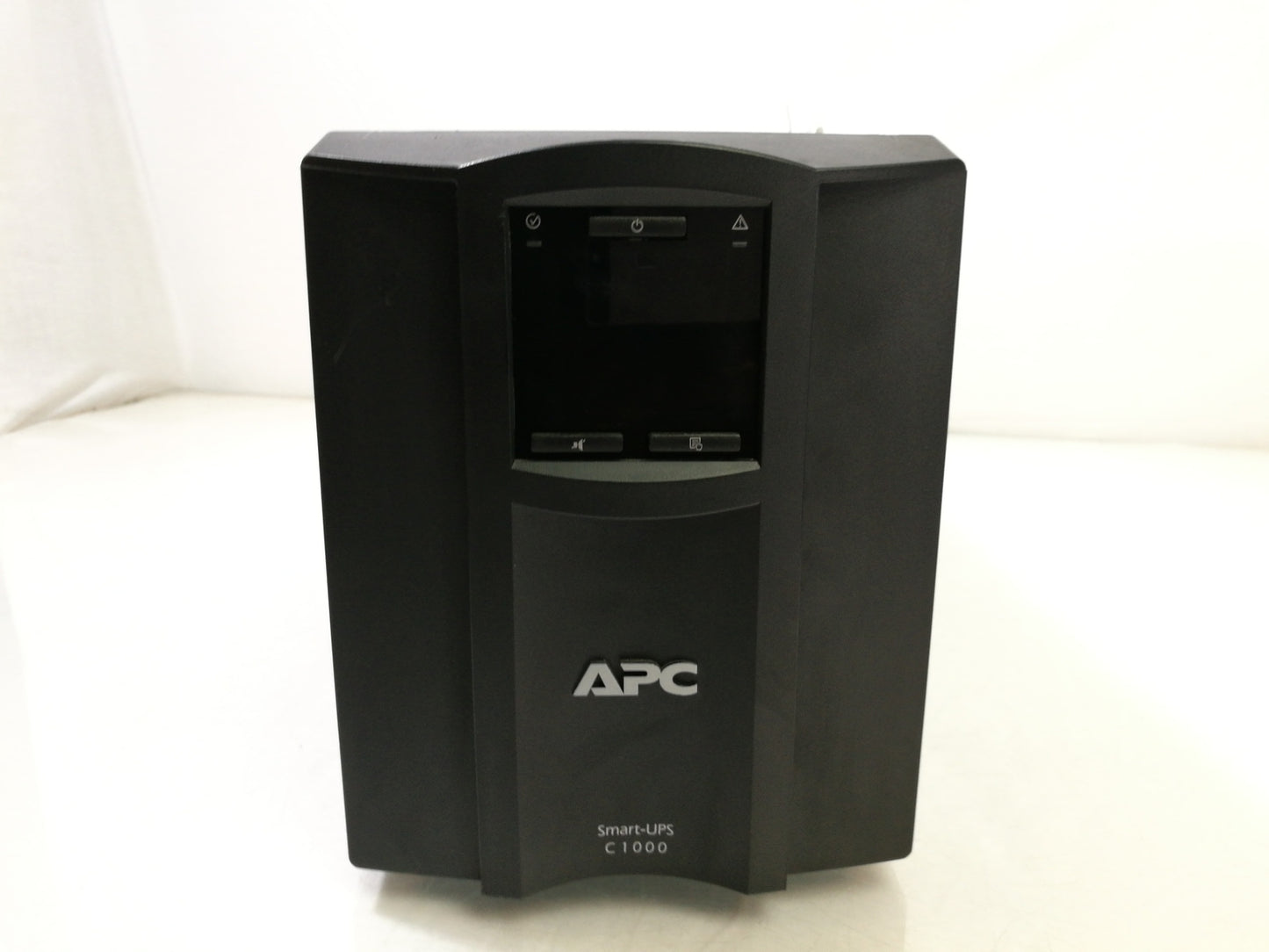 APC Smart-UPS C1000 1000VA LCD SMC1000I - No Batteries