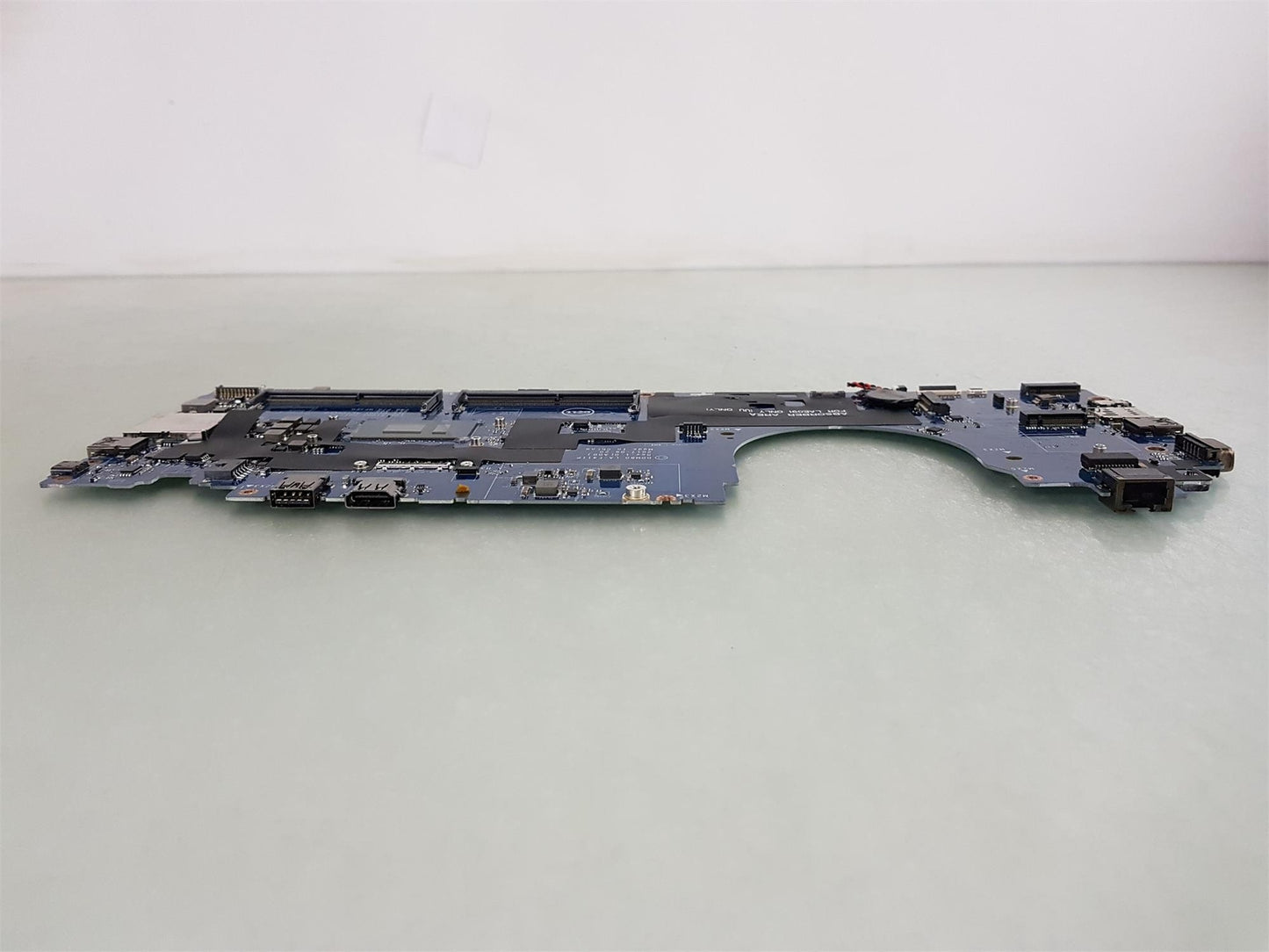 Dell Latitude 5590 Laptop Motherboard With i5-8250U 1.60 GHz CPU 0FJGHG FJGHG