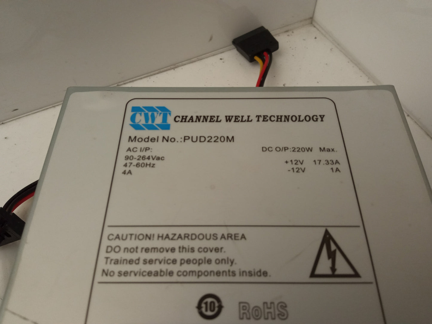 Channel Well Technology PUD220M 220W Power Supply Unit