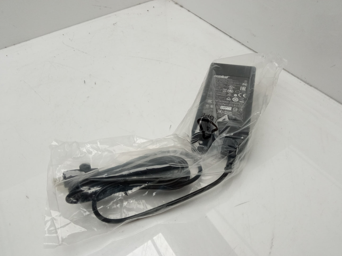 Symbol Power Adapter 12V 5A NU60-H120500-I3 PWRS-0102246H54R