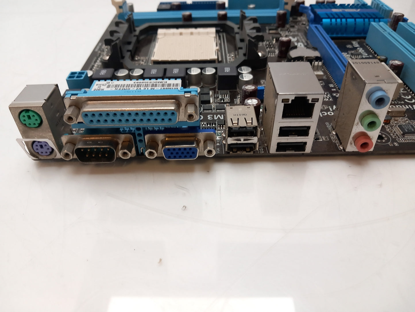 ASUS M4N68T-M LE V2 Socket AM3 DDR3 Micro ATX Motherboard With I/O Shield