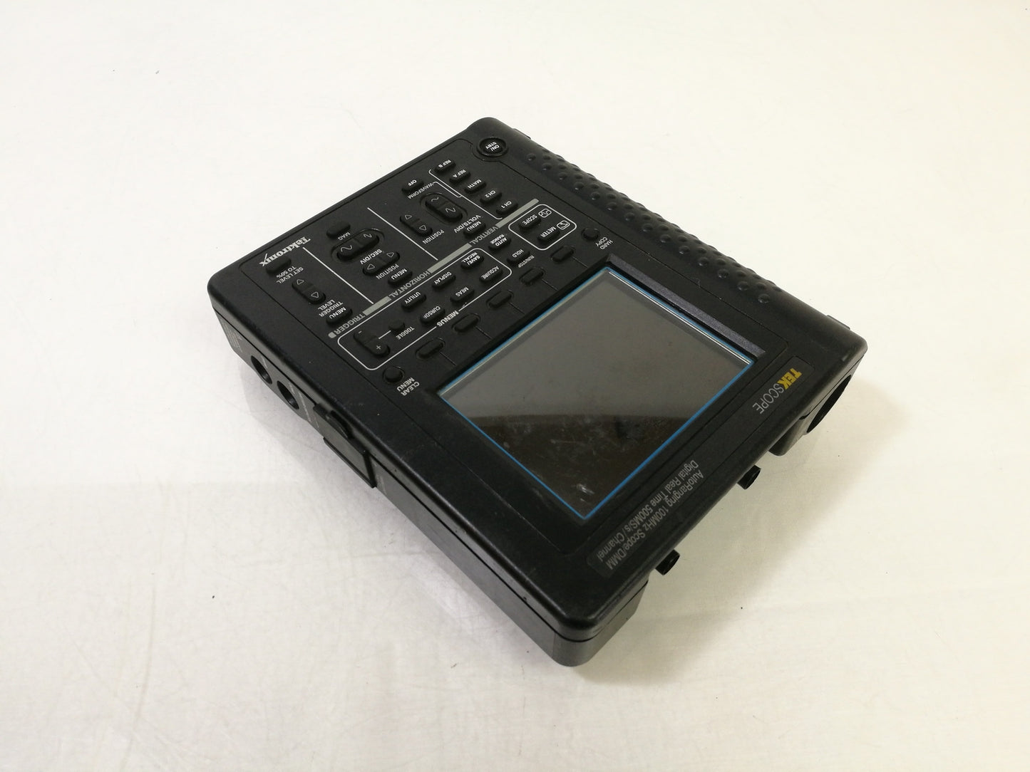 Tektronix TekScope THS720 Std Dual-Channel 100 MHz Handheld Oscilloscope