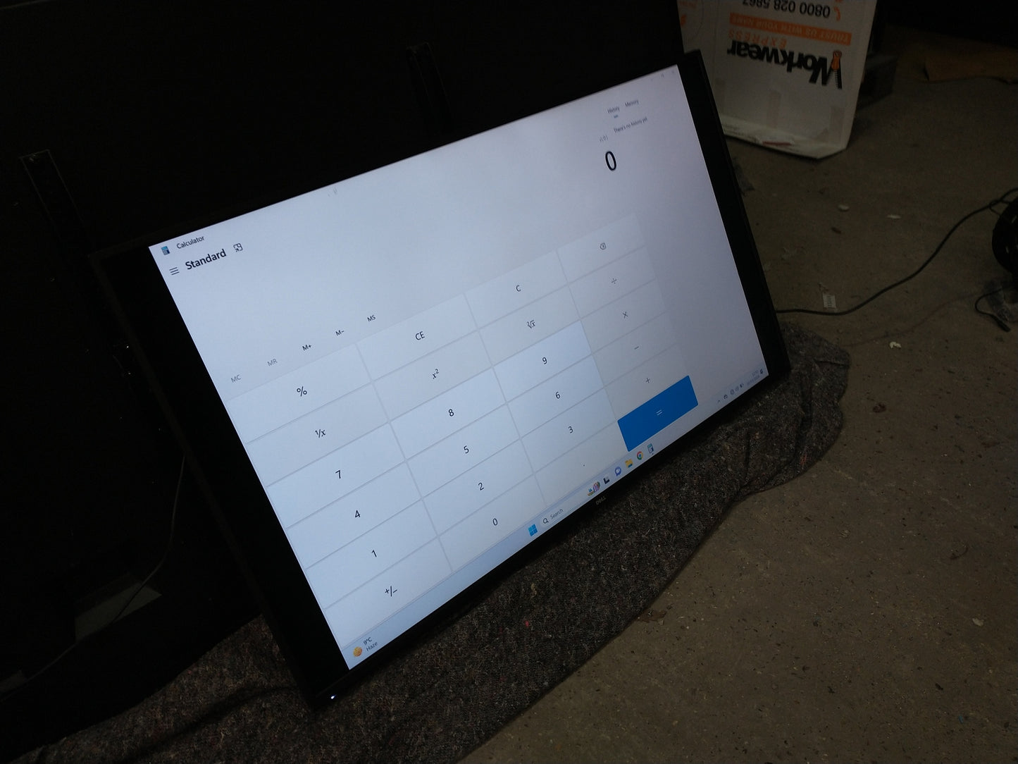 Dell C5519Q 55 Inch 4K Ultra HD HDMI Conference Room Monitor - Scratched