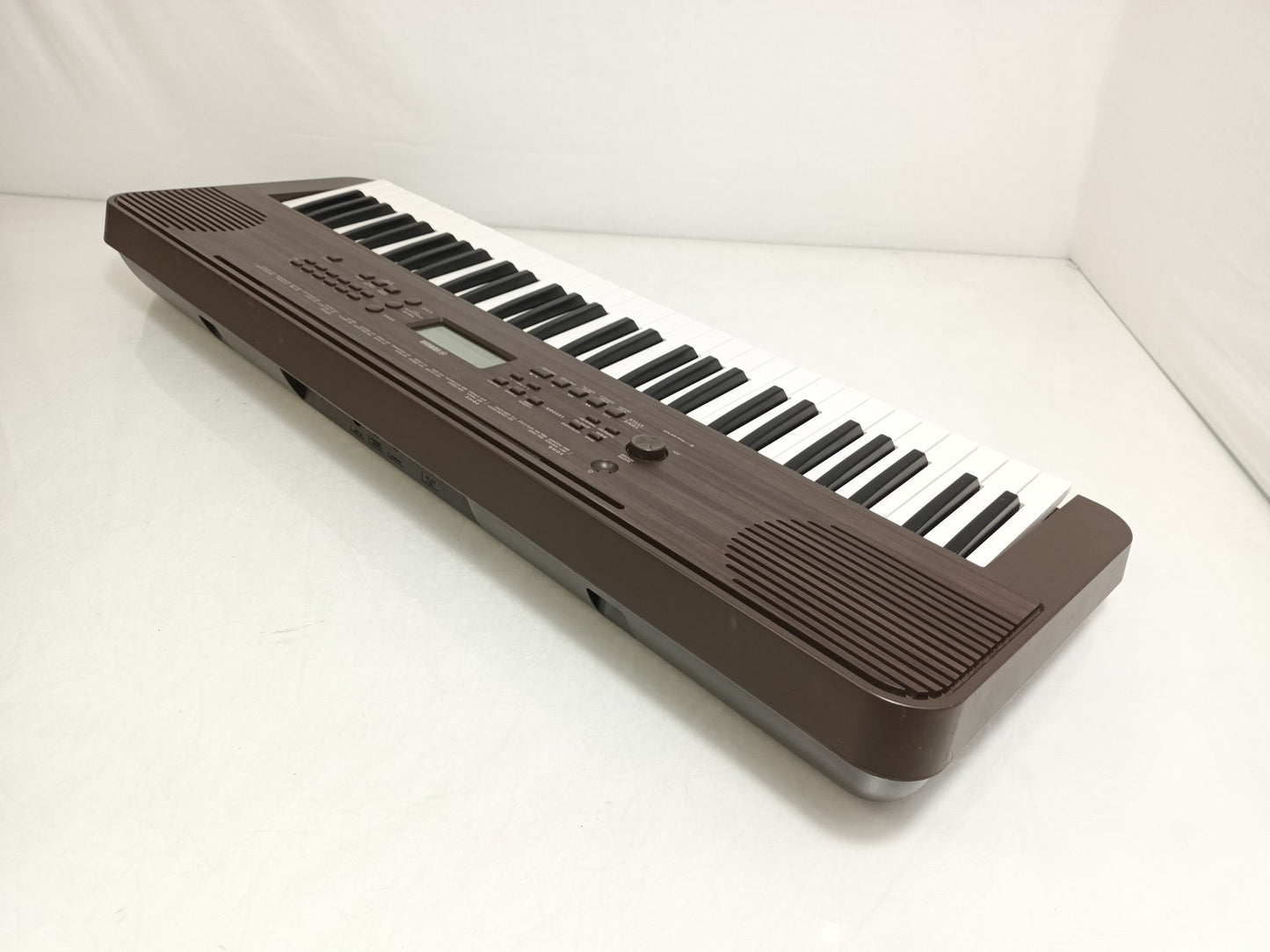 Yamaha PSR-E360DW Portable 61 Key Electric Keyboard Piano - Dark Walnut