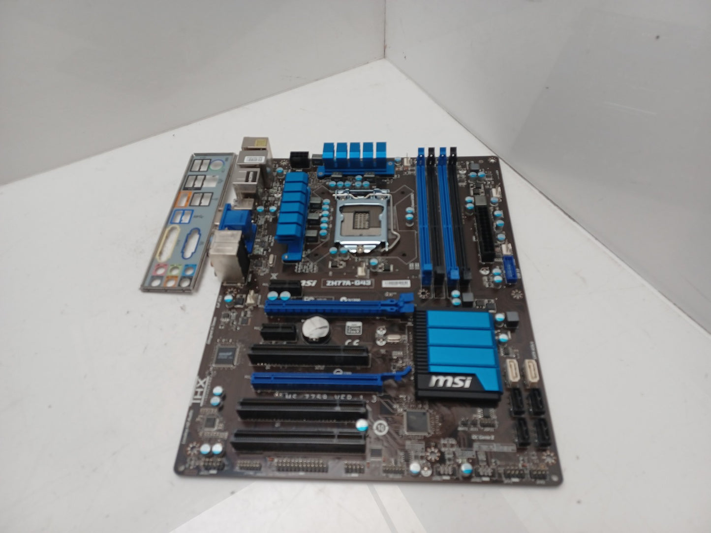 MSI ZH77A-G43 Socket LGA 1151 DDR3 ATX Motherboard With I/O Shield