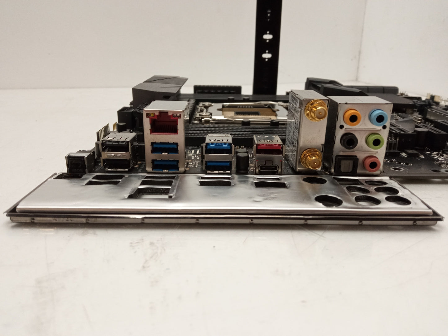 ASUS ROG STRIX X299-XE GAMING Socket LGA2011 DDR4 ATX Motherboard & I/O Shield