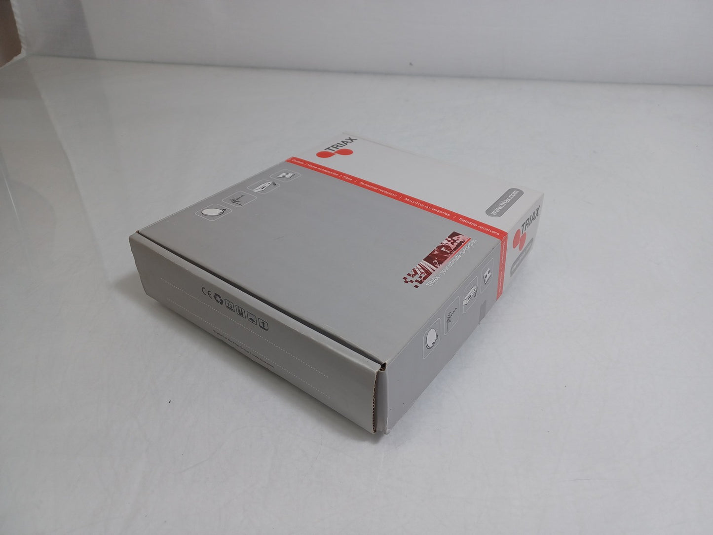 Triax TMP 5x8 Multiswitch + I/O B Bars