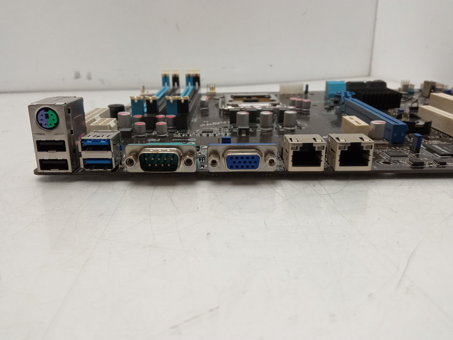 ASUS P9D-X Socket LGA 1151 DDR3 ATX Motherboard With I/O Shield