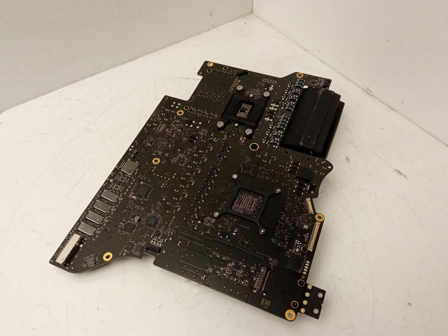 Apple iMac 27" A1419 2017 Logic Board With Heatsink 820-01134-A