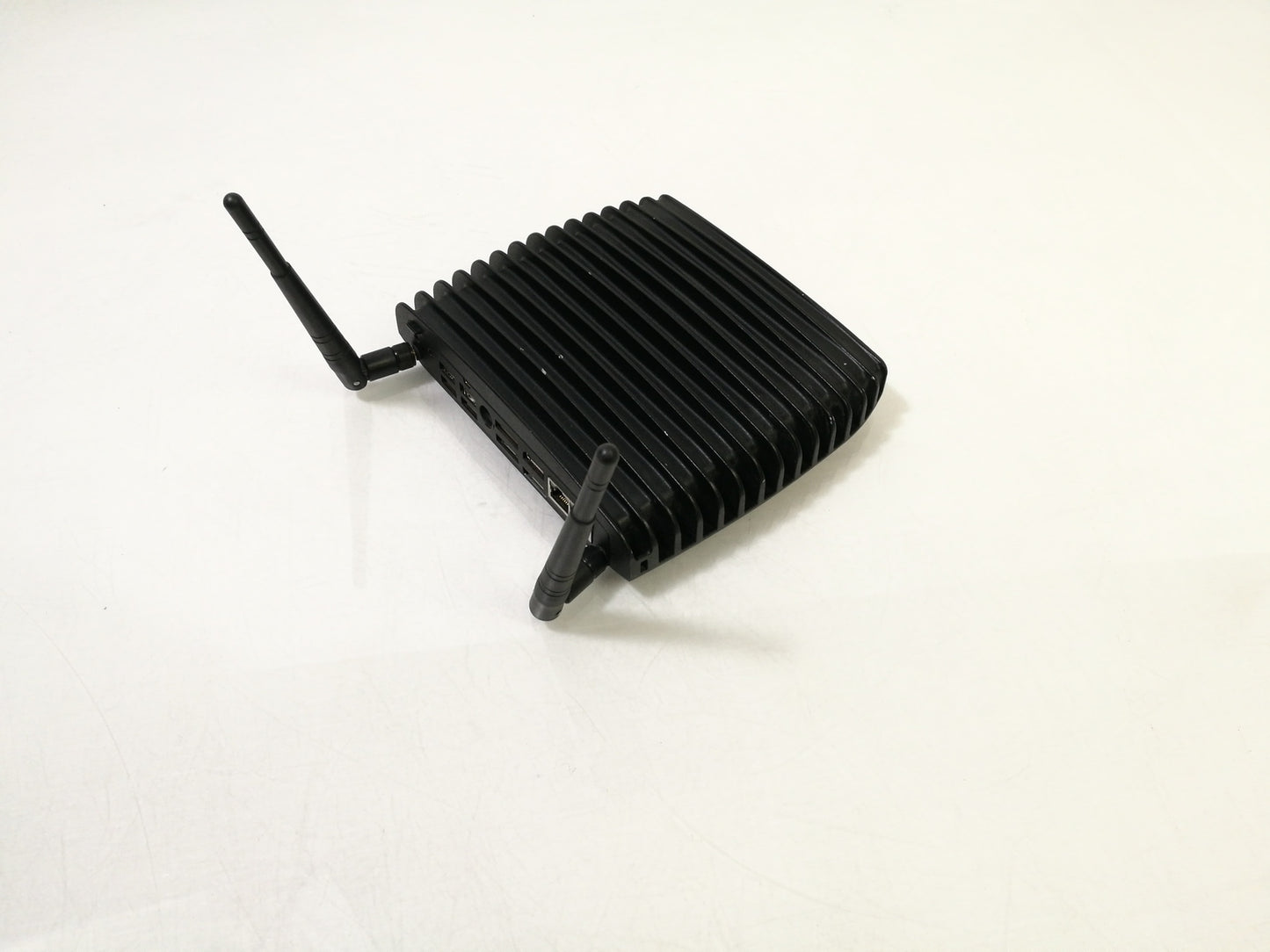 CompuLab Intense-PC D4X2-C3337NL Intel i5-3337 2.70 GHz CPU 8GB Ram - No OS