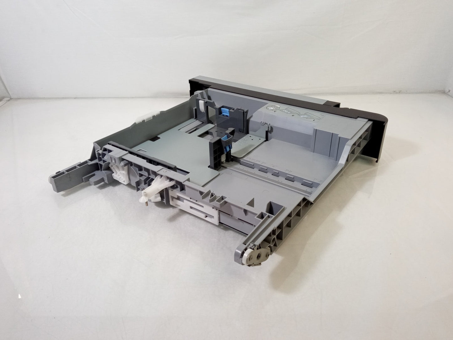 HP Color LaserJet Flow MFP M880 Paper Tray RC1-9390