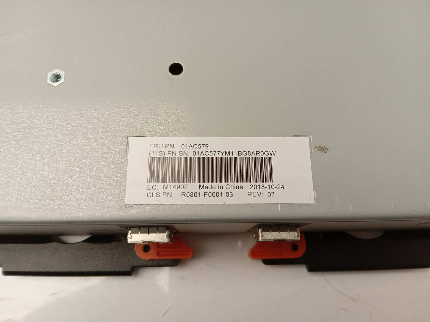 IBM Storewize V5000 V7000 G2 Expansion Module 01AC579 R0801-F0001-03