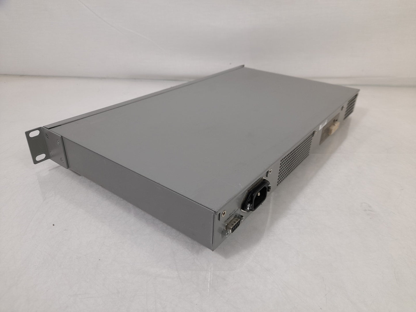 Allied Telesis AT-8648T/2SP 48 Port 10/100 Ethernet Network Switch w/ Rackmounts