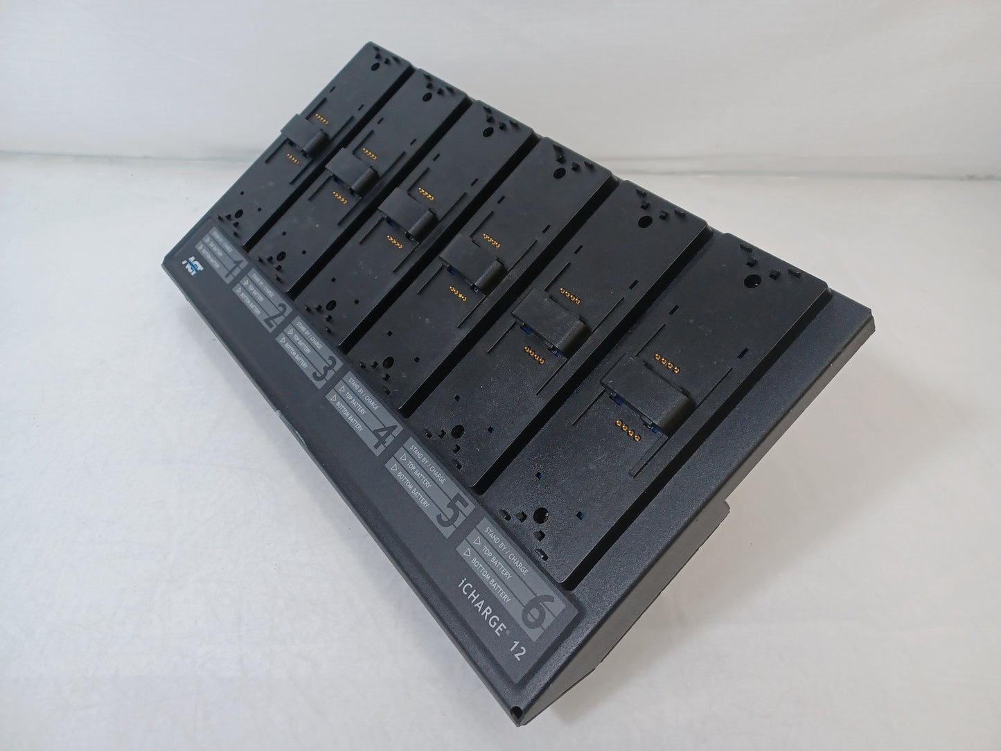 ACT iCHARGE i12 Z712 Twelve Bay Radio Battery Charger - Port 4 Faulty