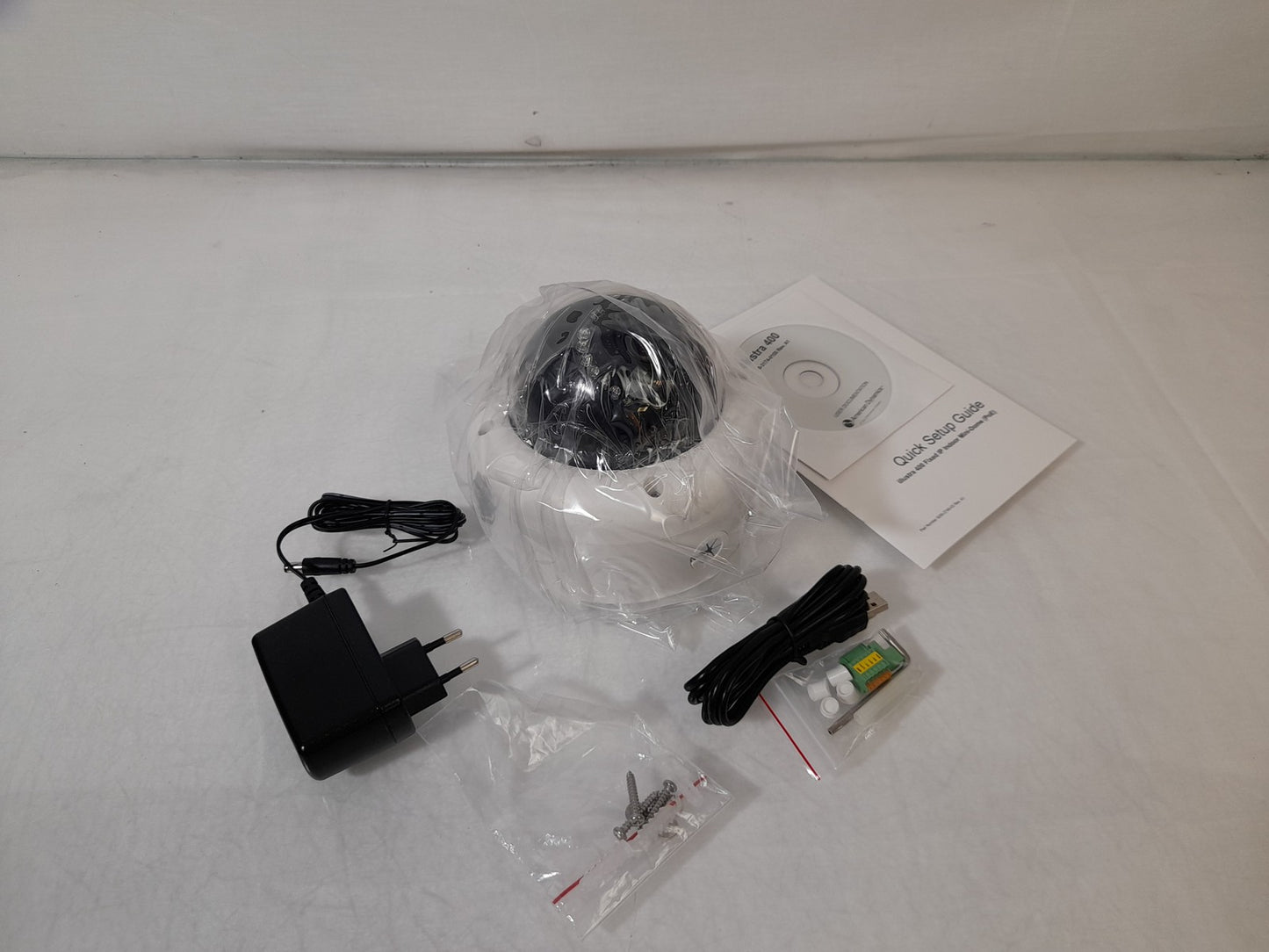 Illustra ADCi400-D212 400 Fixed Dome 2/3MP 2.5/6mm Camera - Lot of 5