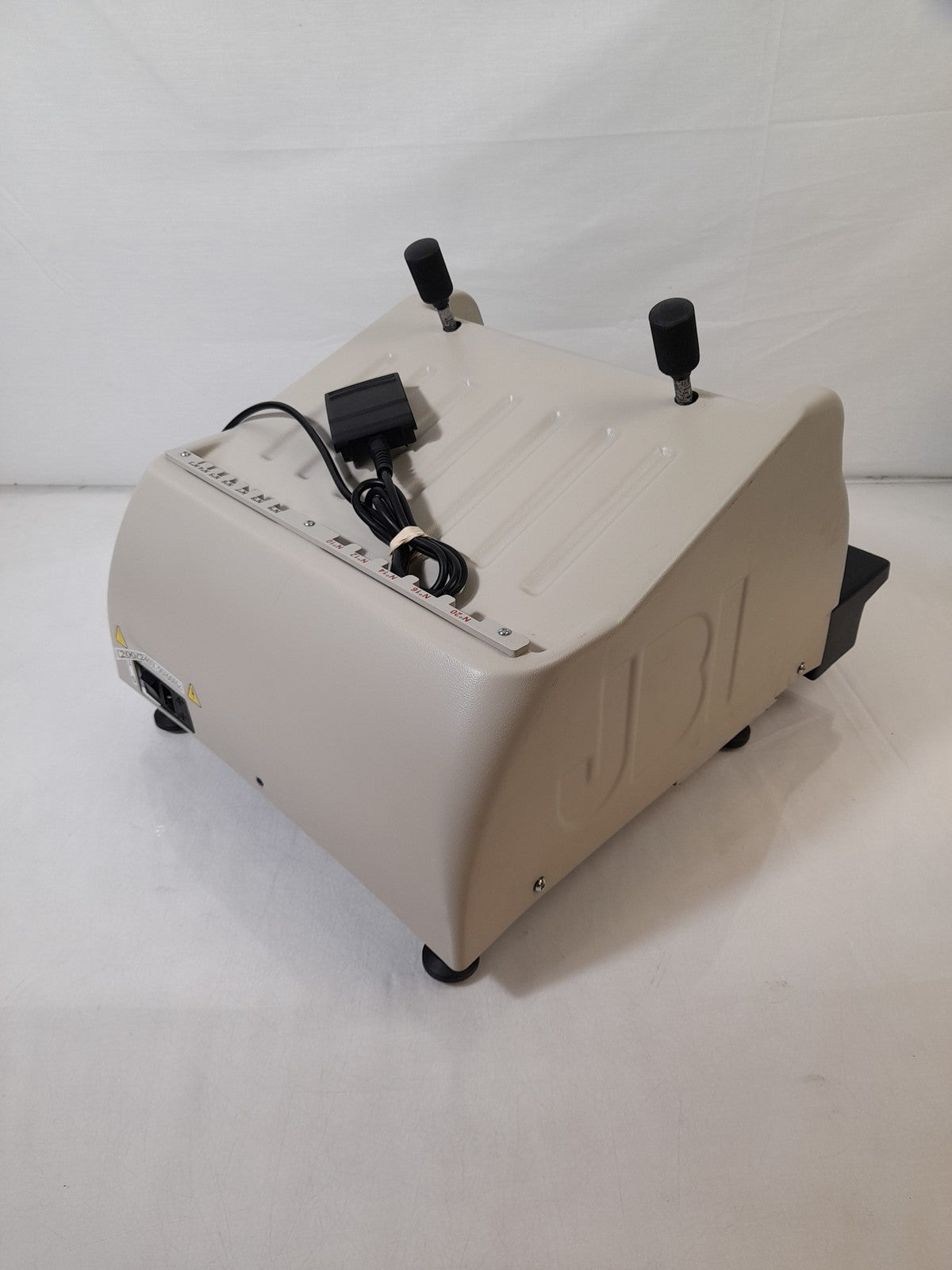 James Burn International JBI SAS PUNCH.B Binding System