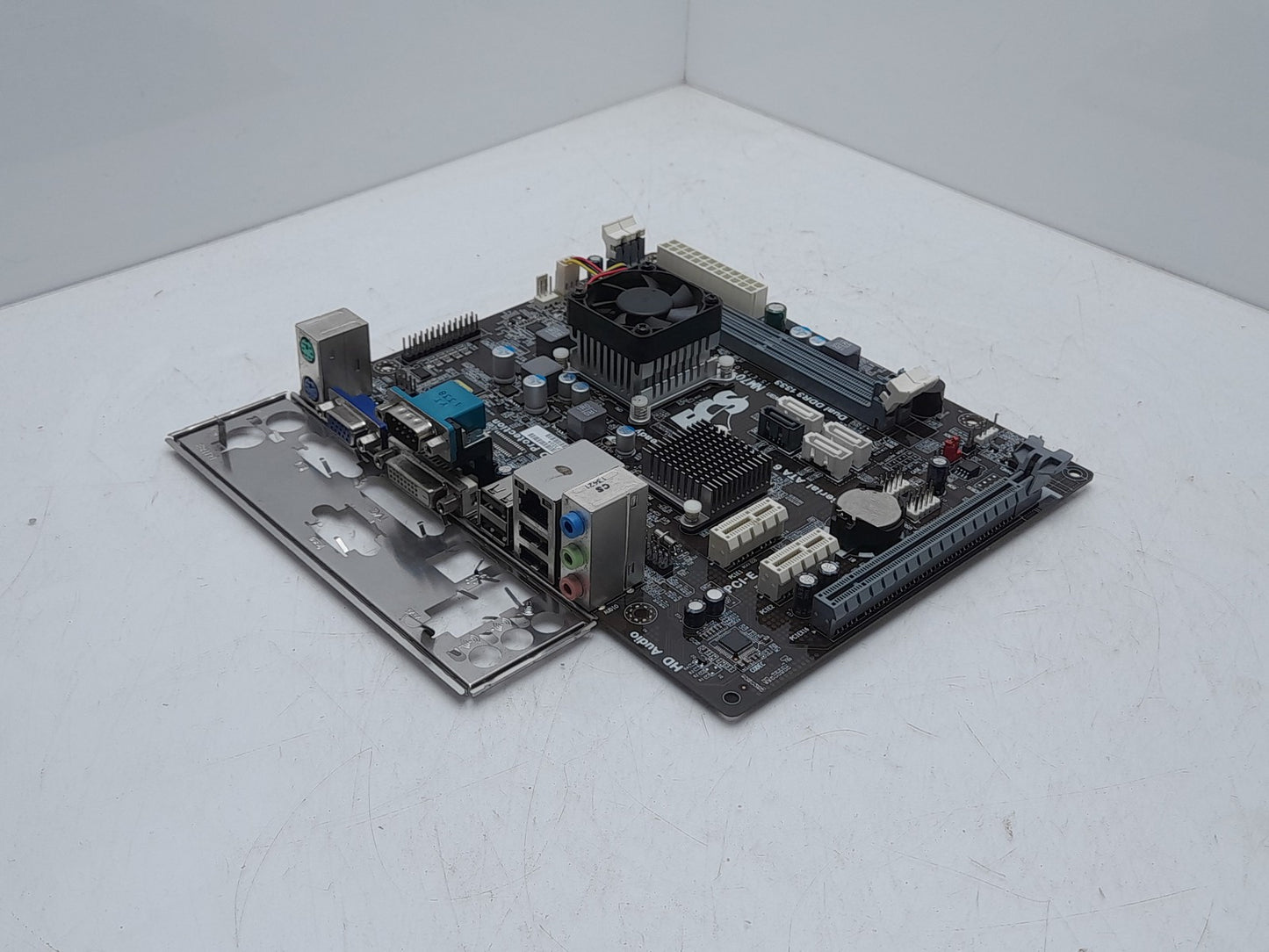 ECS NM70-M Socket DDR3 Micro ATX Motherboard With I/O Shield NM70-M