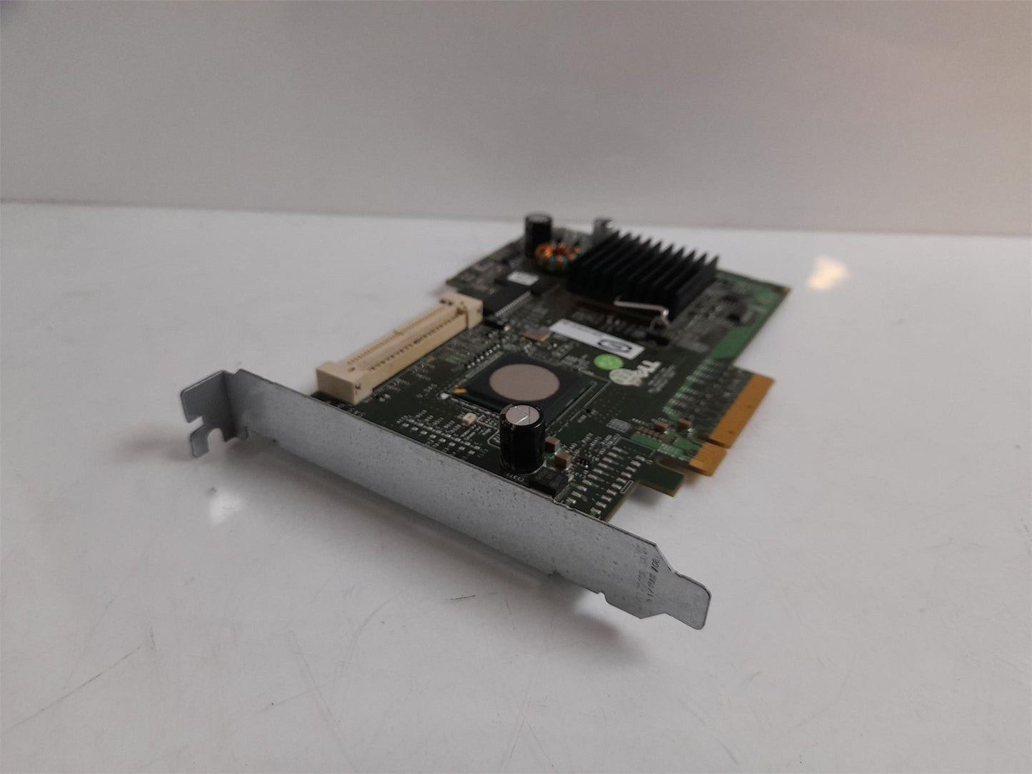 Dell PowerEdge 2970 SAS 5/IR RAID Controller Card 0UN939 UN939