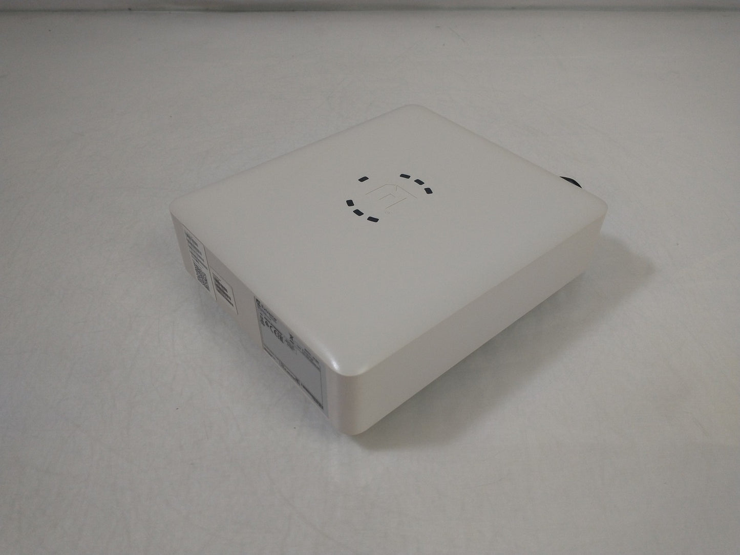 Extreme Networks AP460i-WR 802.11ax Wi-Fi 6 Wireless Access Point