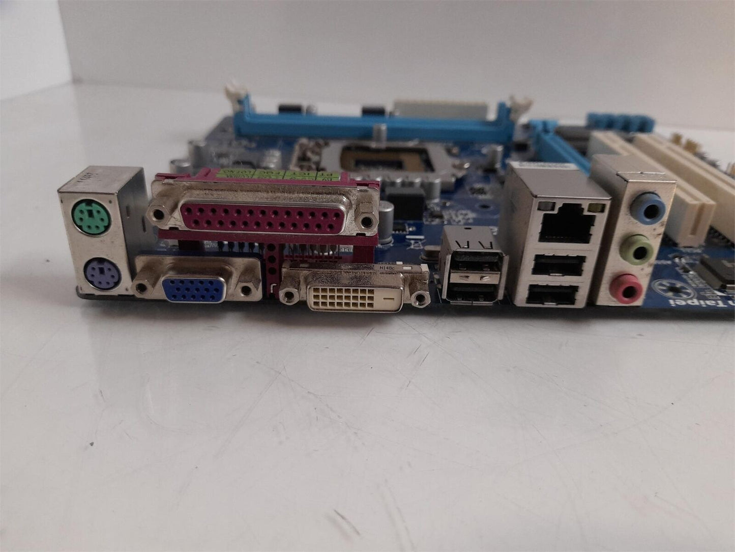 Gigabyte GA-H61M-S2PV Socket LGA1155 DDR3 Micro ATX Motherboard