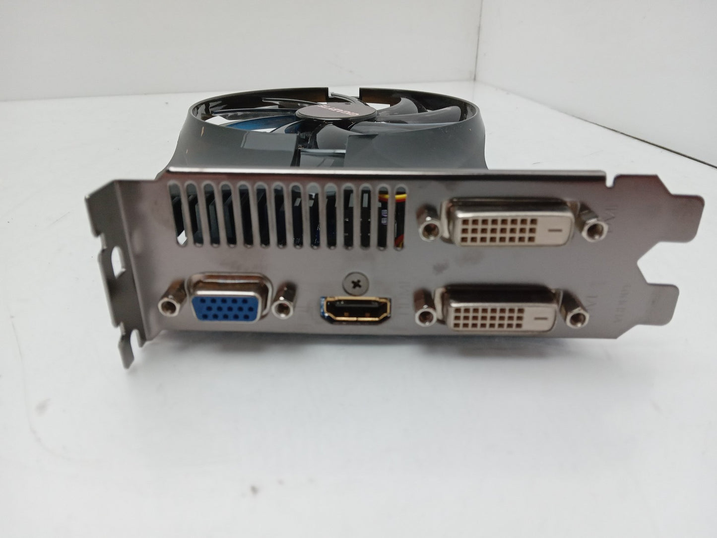 GIGABYTE NVIDIA GTX 650 OC 1GB GDDR5 Graphics Video Card GV-N650OC-2GI