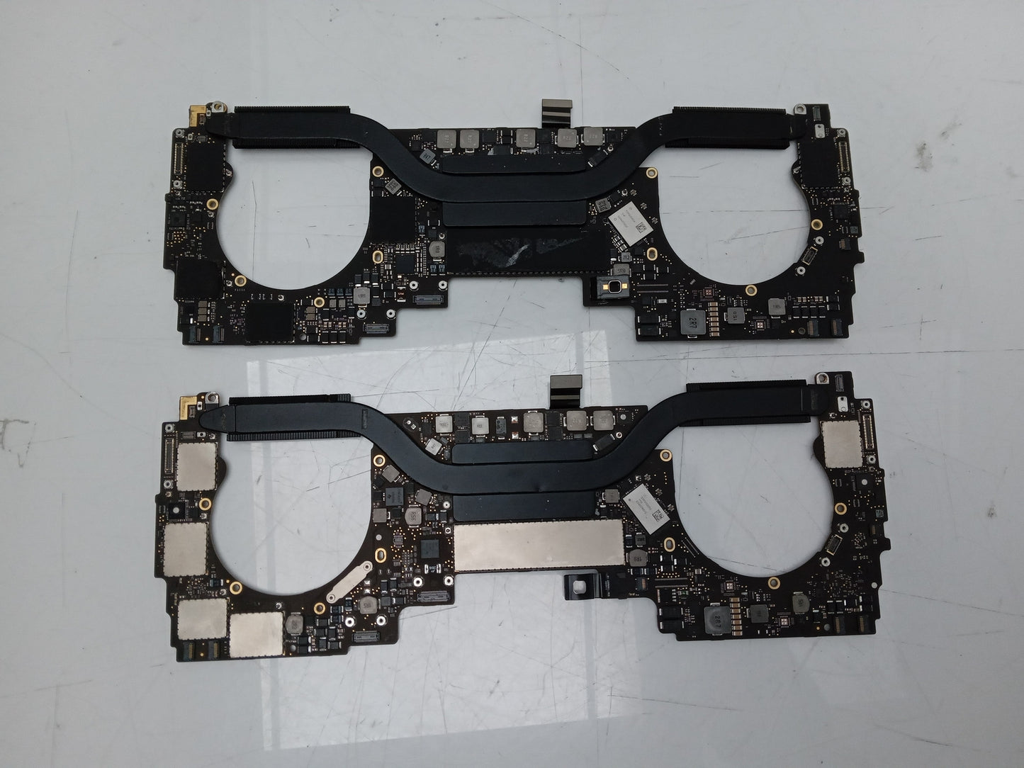 JobLot 2x Apple MacBook A1989/A1706 Logic Board 820-00850-A 820-00239-A - Faulty