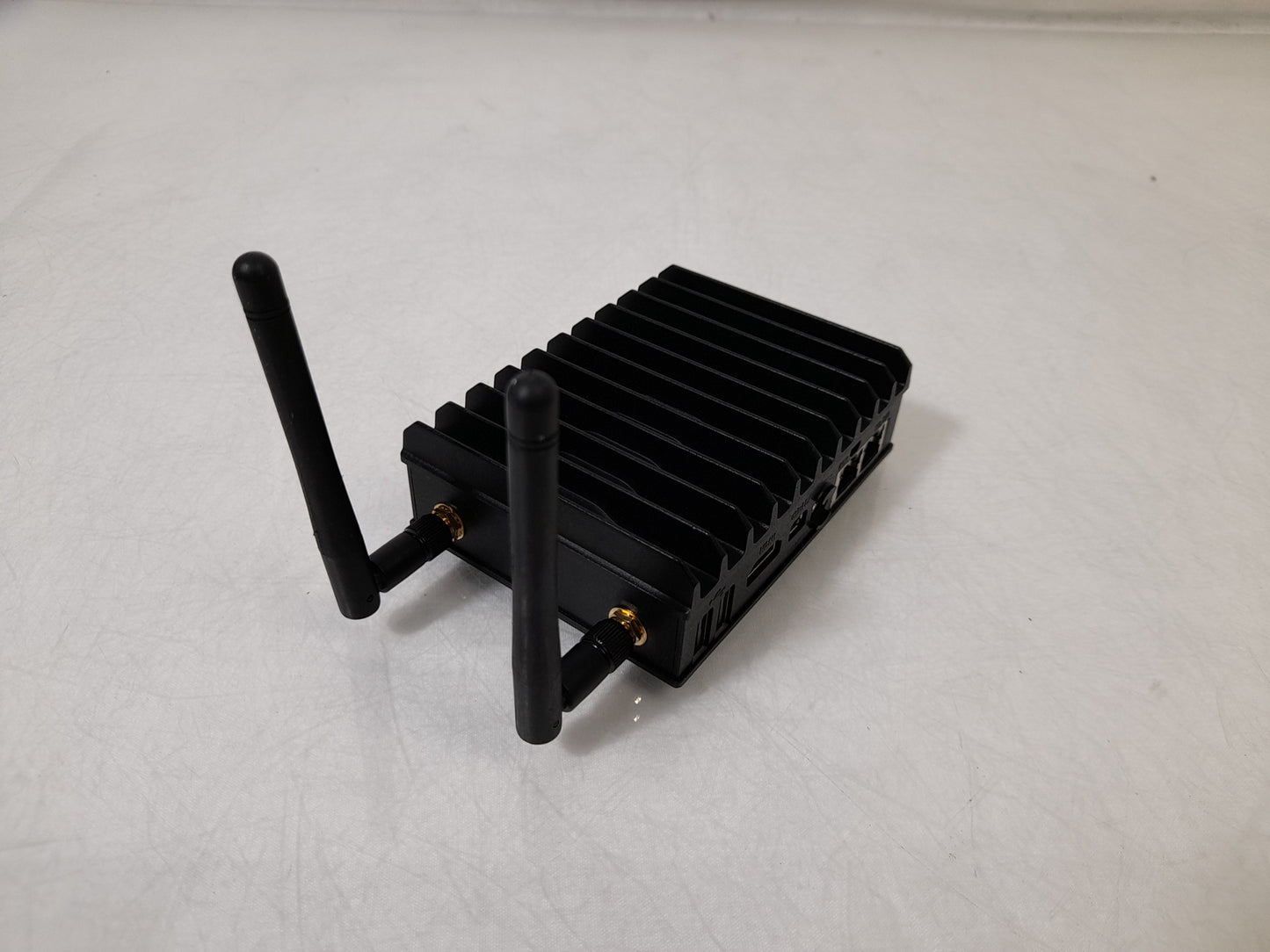 Compulab FITLET2-CE3930 Intel Atom Fanless Mini PC w/ 2GB DDR3 32GB M.2 - No OS