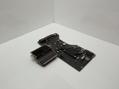 Apple iMac A1418 21.5 inch i5-5675R 8GB Motherboard With Heatsink 820-00431-A