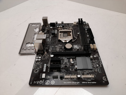 Gigabyte GA-H81M-DS2V Socket LGA1150 DDR3 MicroATX Motherboard with I/O Shield