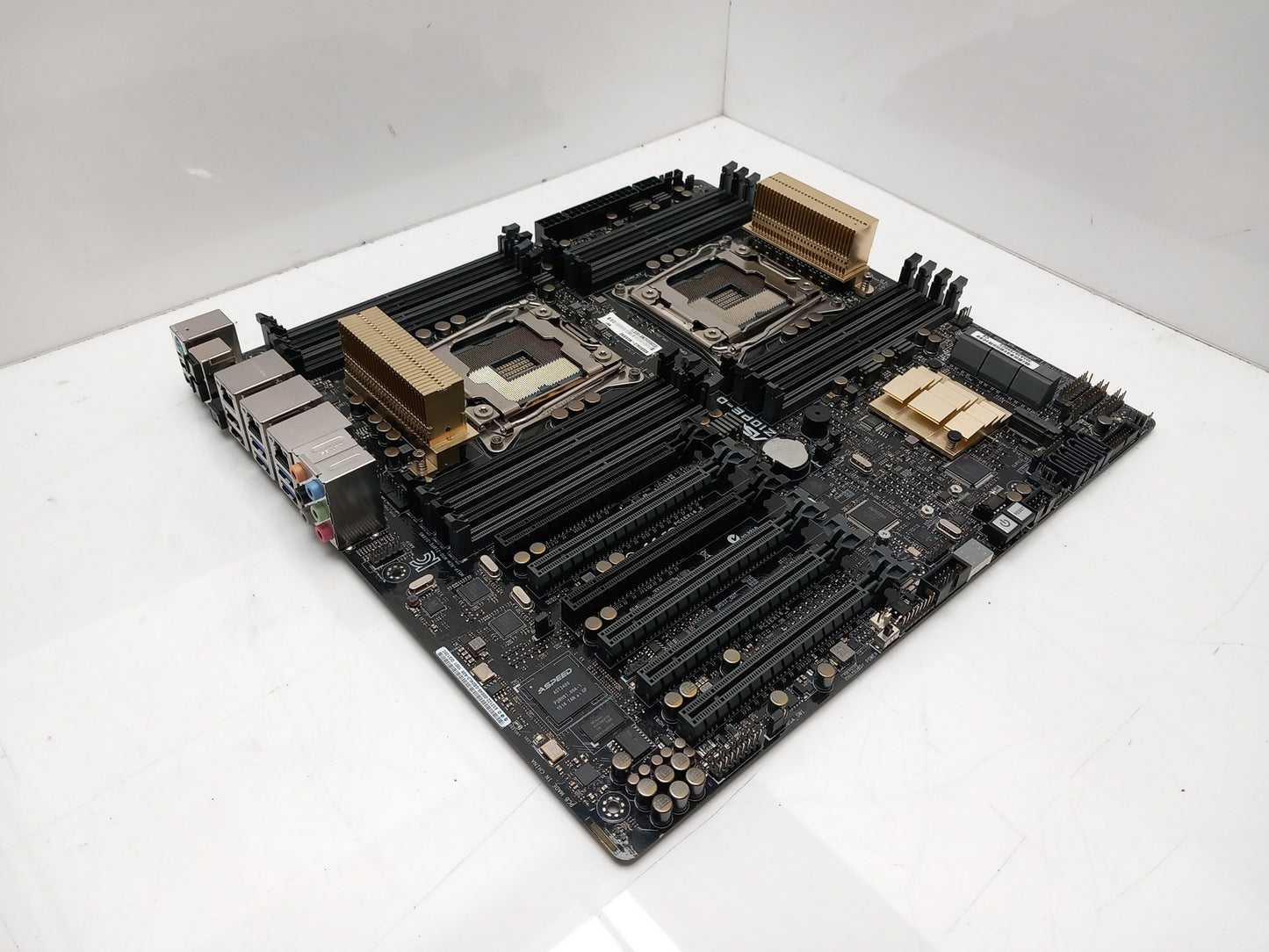 ASUS Z10PE-D16 WS Socket LGA 2011-v3 DDR4 Motherboard - No POST (Error Code 00)