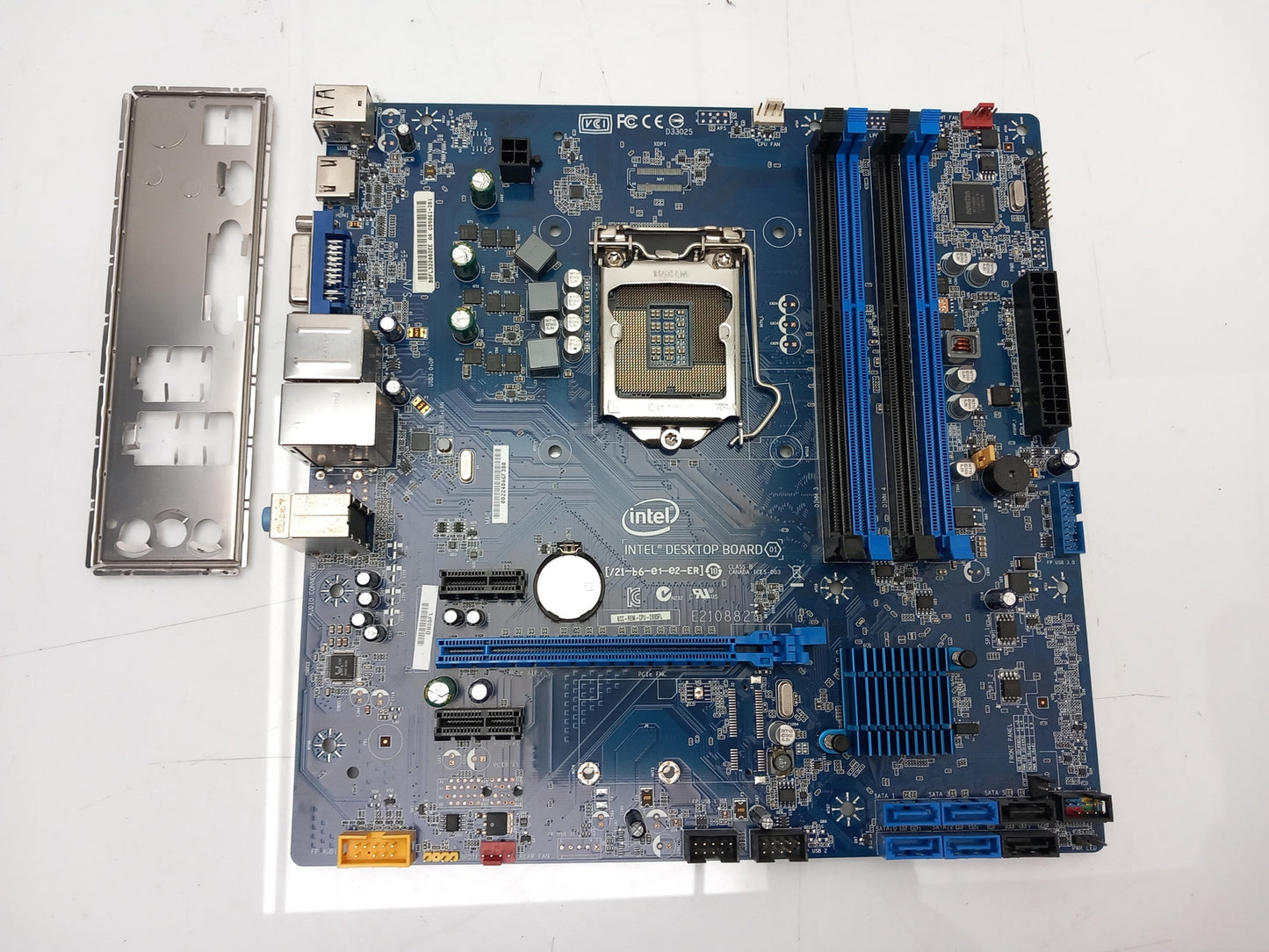 Intel DB85FL Socket LGA1150 DDR3 Micro-ATX Motherboard With I/O Shield