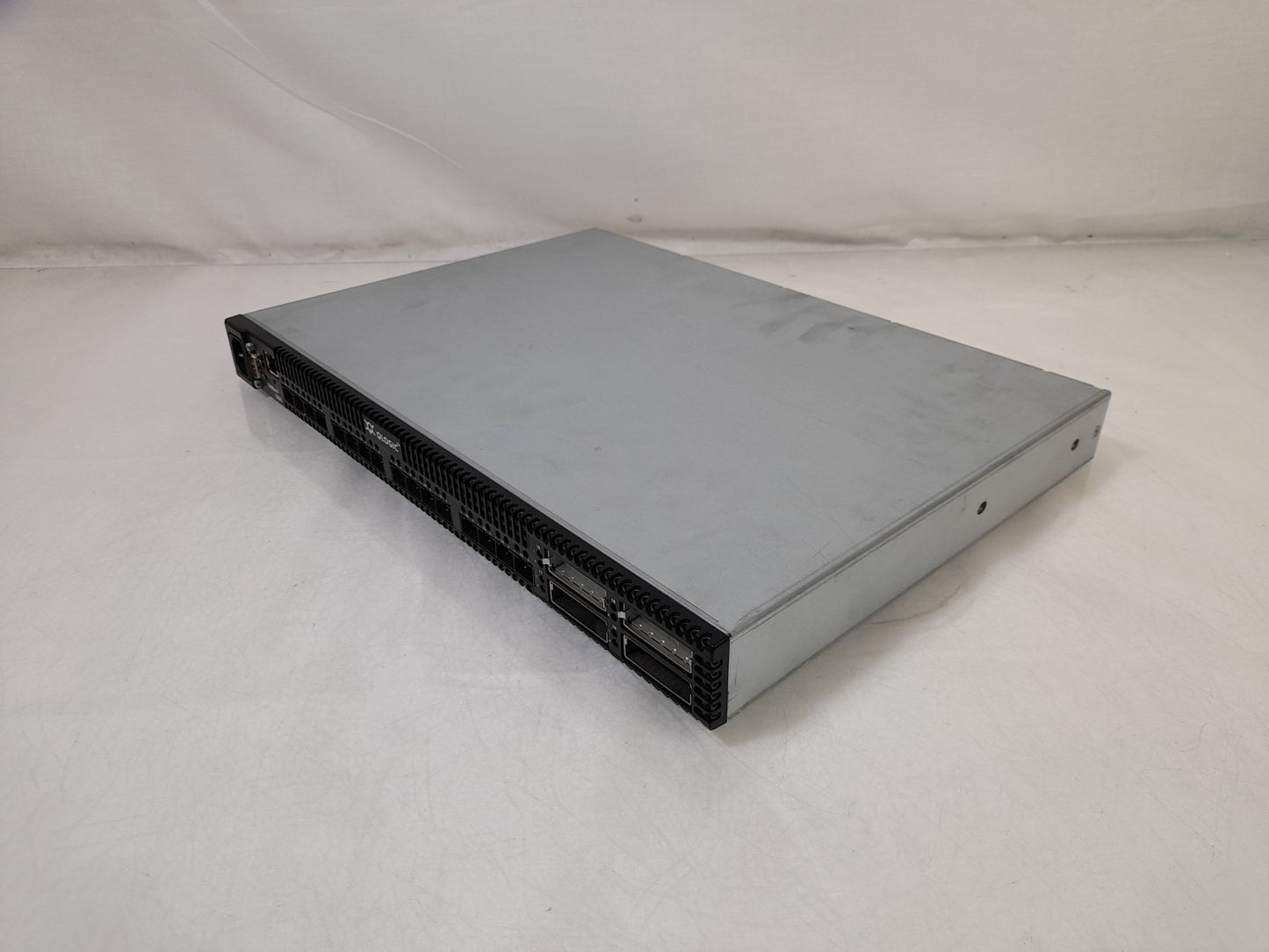 QLogic 8B5600Q-08A QLogic SANBox 5600 SAN Switch