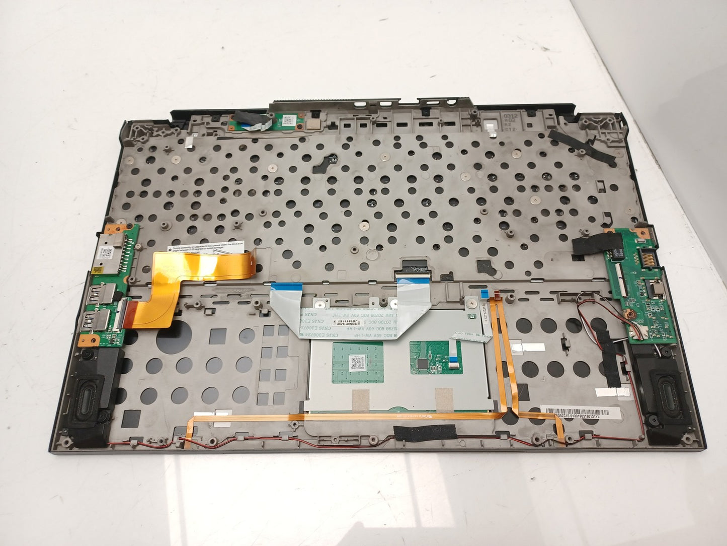 Medion X15803 Laptop UK Keyboard Touchpad Palmrest Assembly PMARG5ZC1E