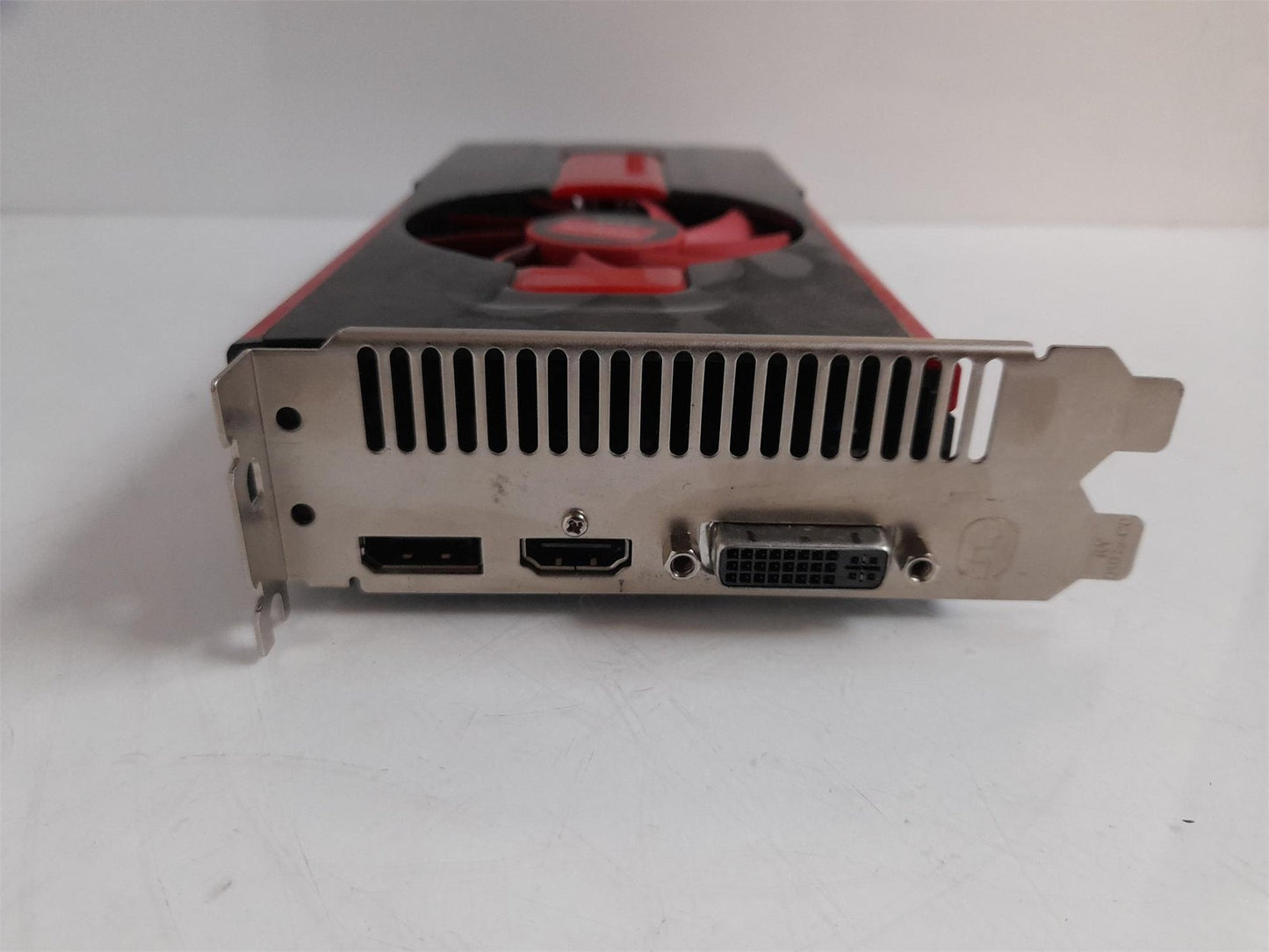 Dell AMD Radeon HD 7770 2GB PCIe x16 Video Graphics Card 0DX5MJ DX5MJ