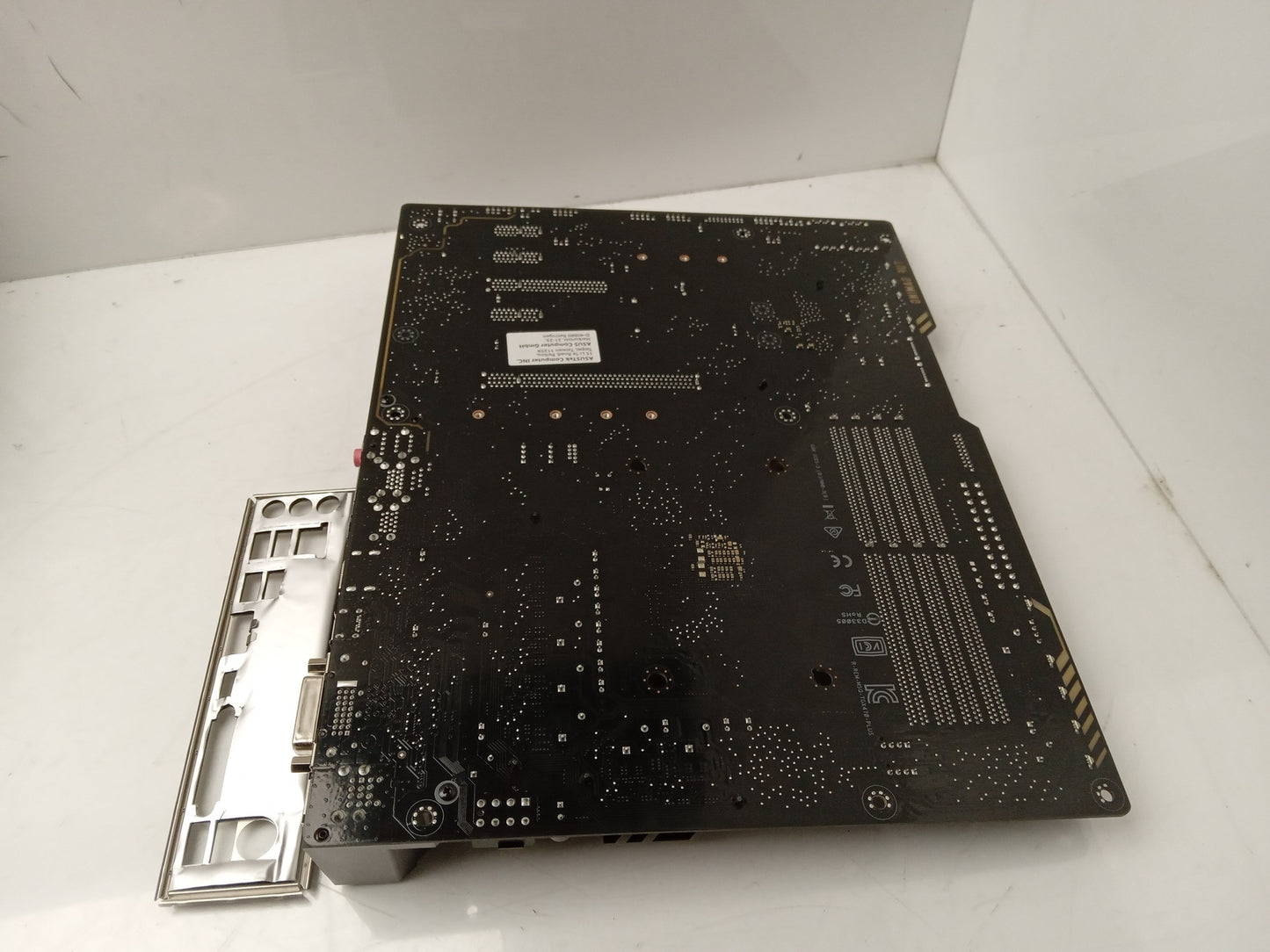 ASUS TUF X470-PLUS Gaming Socket AM4 DDR4 ATX Motherboard With I/O Shield