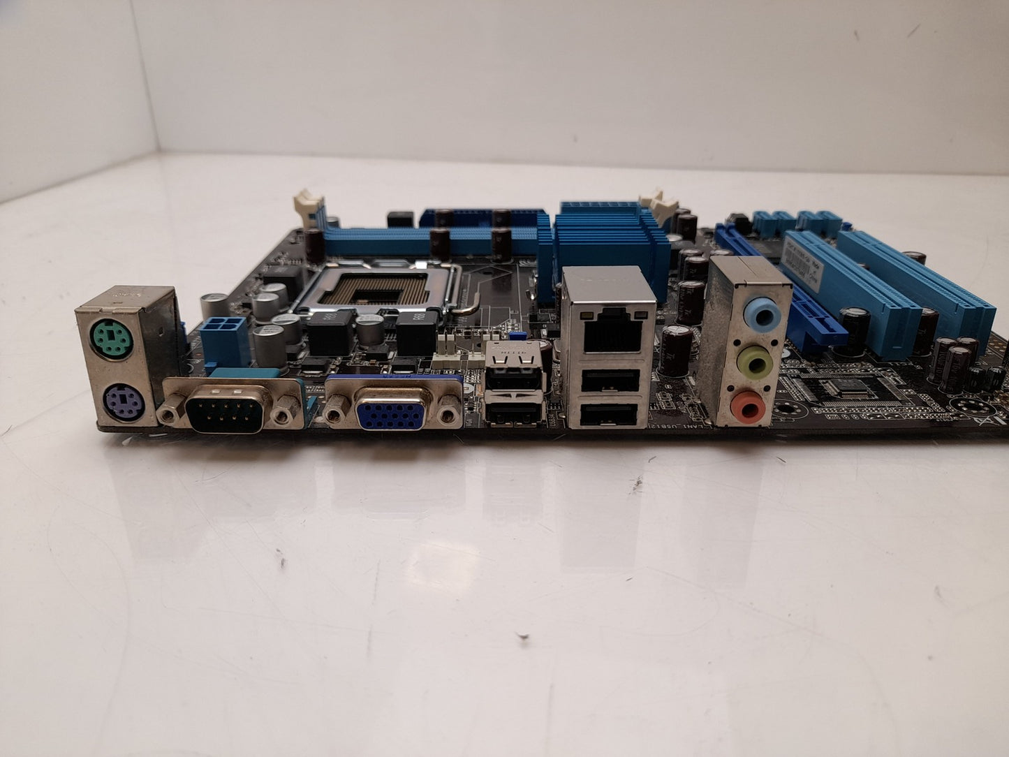 ASUS P5G41T-M LX2/GB Socket LGA775 DDR3 Micro ATX Motherboard With I/O Shield