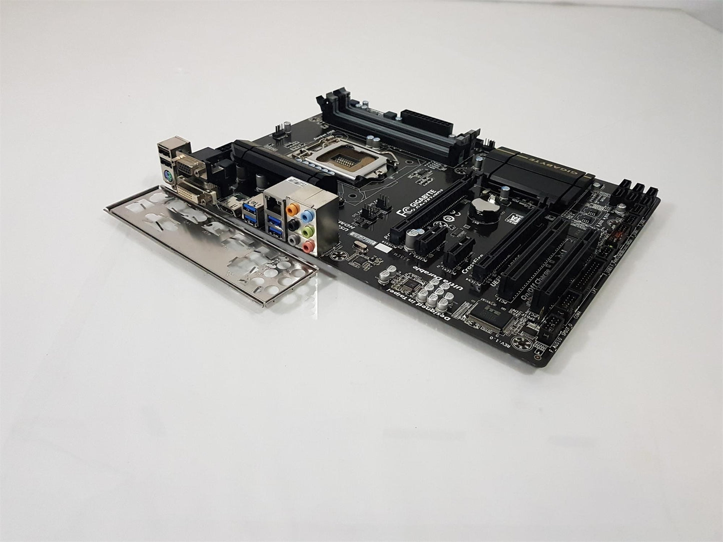 Gigabyte GA-Z87-HD3 Socket LGA1150 DDR3 ATX Motherboard with I/O Shield